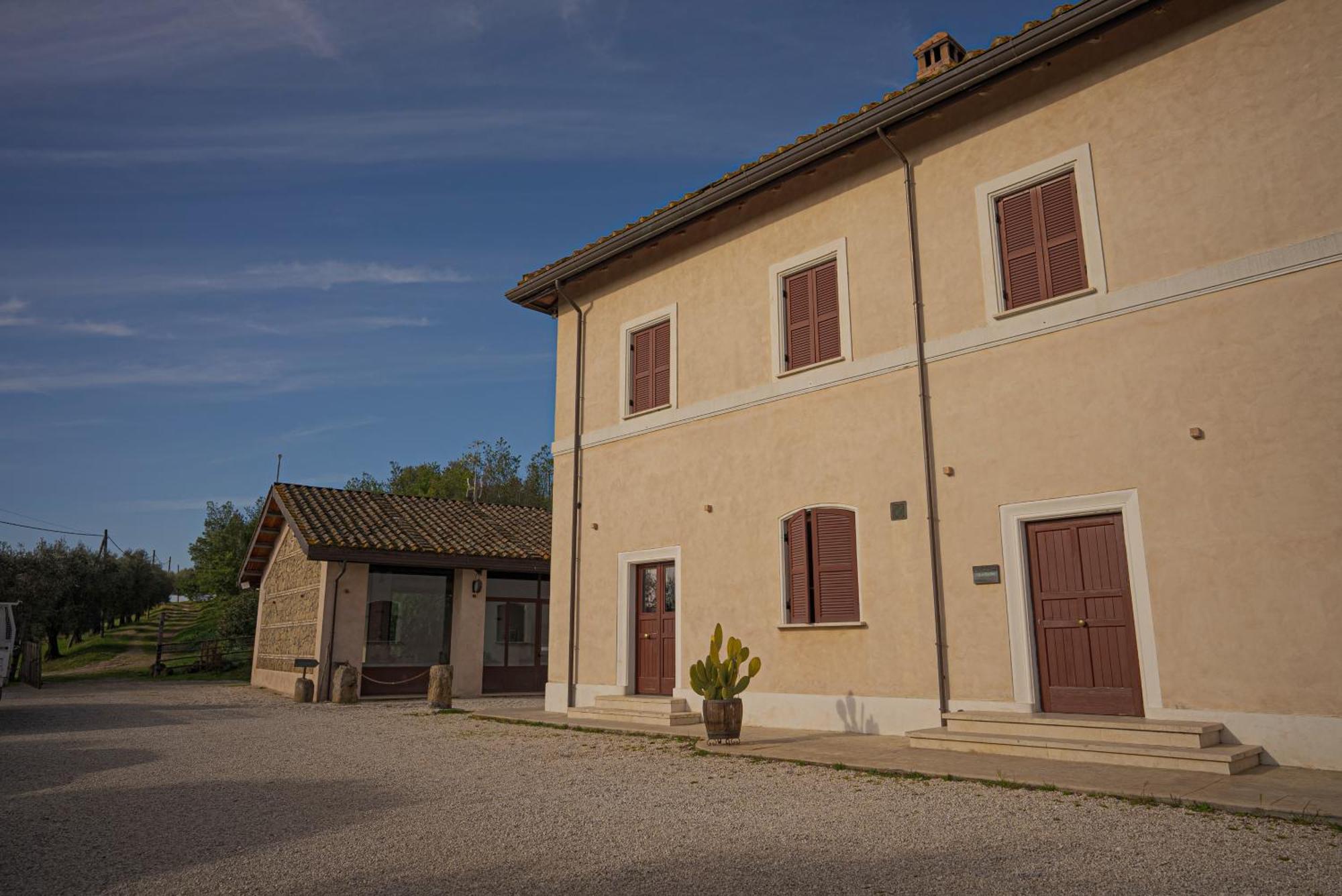 Borgo Pallavicini Mori - Rome — Photos 2